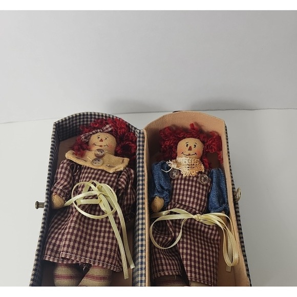 Vintage Raggedy Ann & Andy  Dolls Decor  With Case - Picture 4 of 14